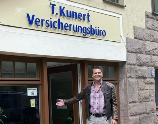 halle seebener str versicherungsbüro